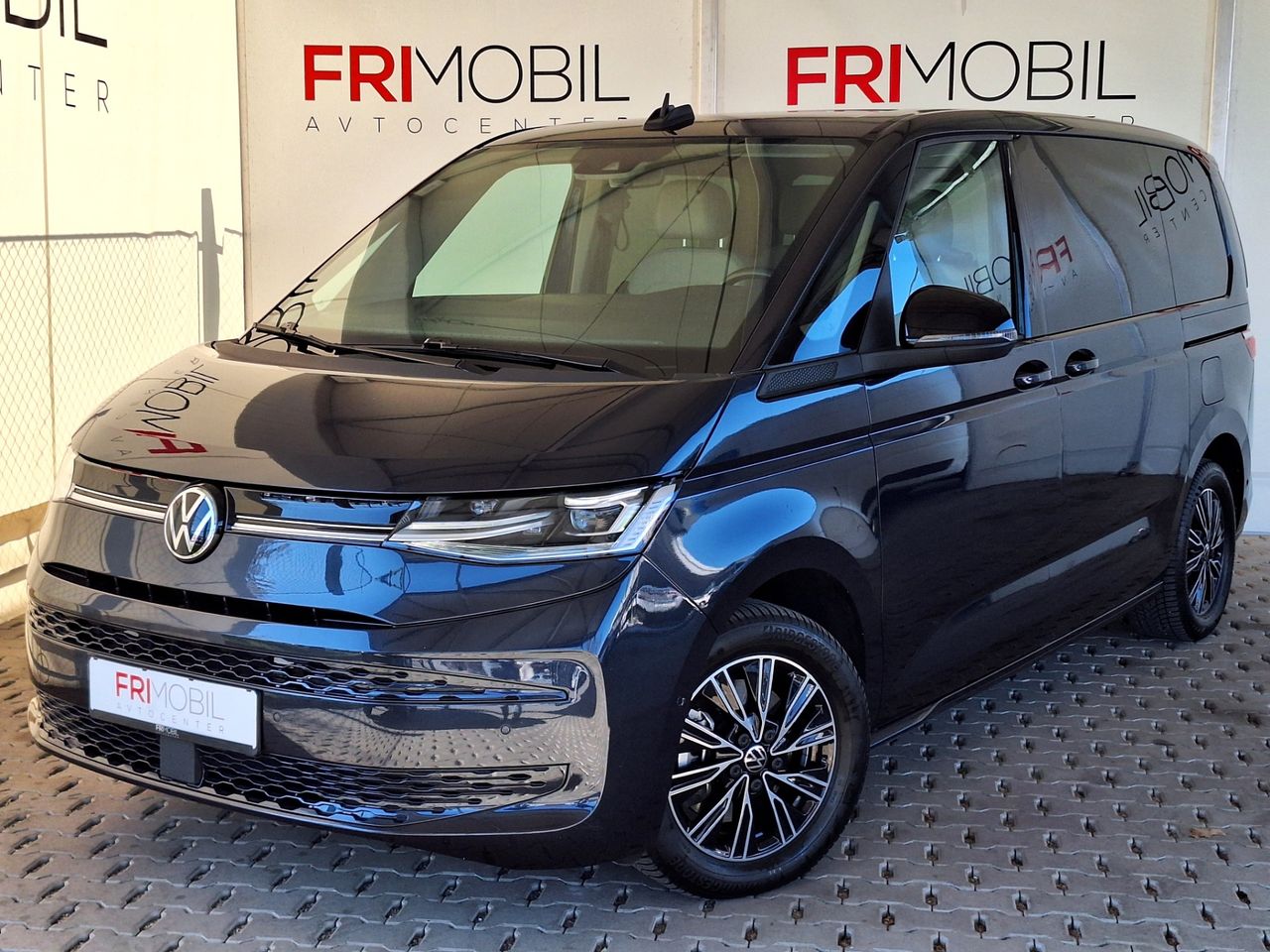 Zunanja slika - VW Multivan - 2.0 TDI AUT. Family•PANORAMA•WEBASTO•ACC•IQ LED• - 1