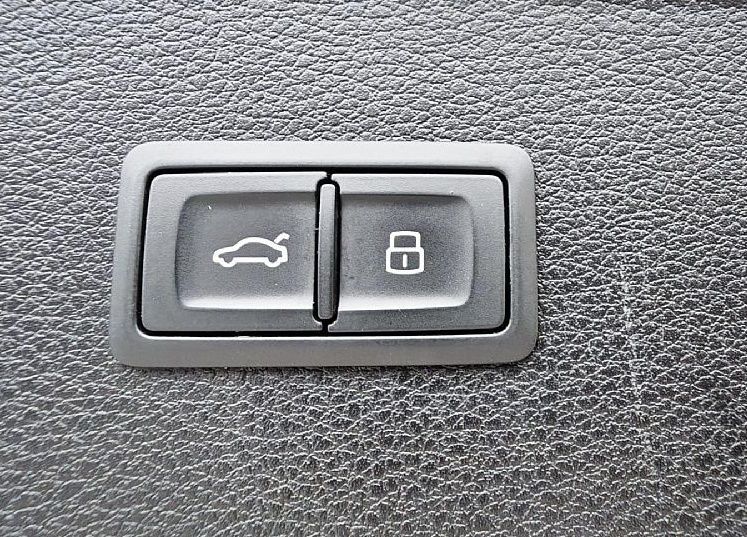 Zunanja slika - Audi Q5 - 40 TDI quattro S tronic Sport 140kW - SLO - LED - 17