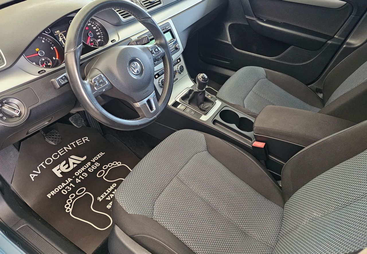 Zunanja slika - VW Passat - Variant 1.6 TDI-ODLIČEN-SERVISNA  KNJIGA-TEMPOMAT... - 9