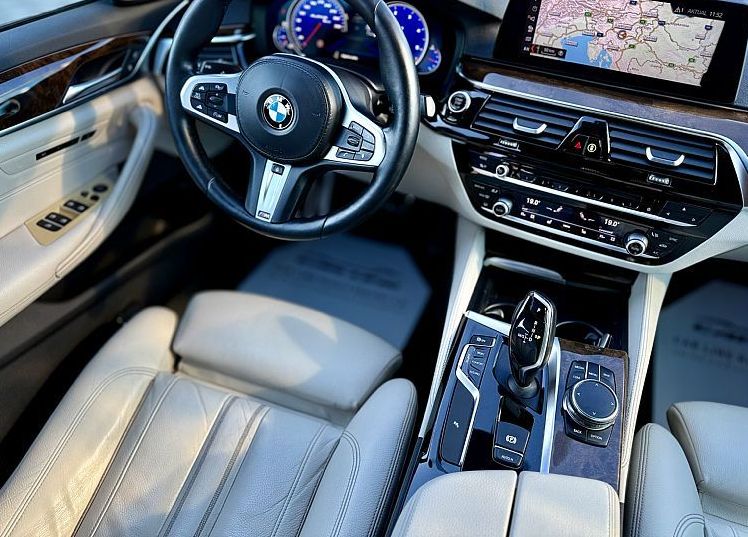 Zunanja slika - BMW Serija 5 - : 520d xDrive |M paket | Avt.| HUD | Adaptiv | H K | - 9