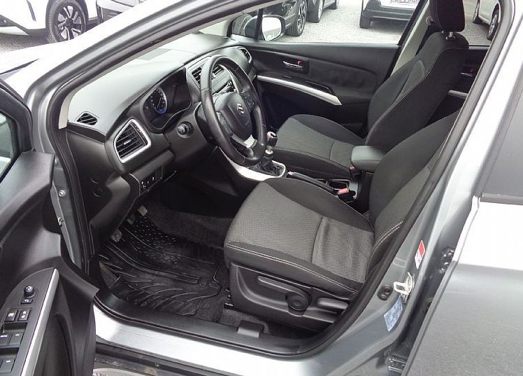 Zunanja slika - Suzuki SX4 S-Cross - 1.6 DDIS PREMIUM -LEPO OHRANJENO - KASKO GRATIS - 5