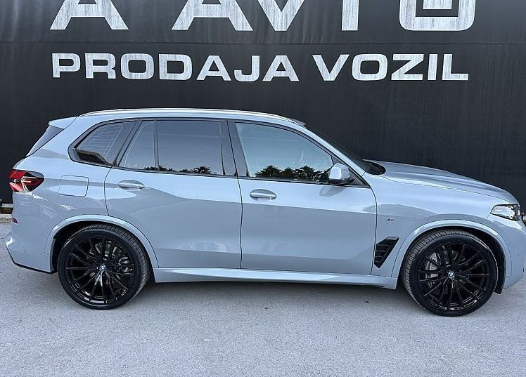 Zunanja slika - BMW X5 - serija : xDrive50e MSPORT-22COL-HARMAN-VK-KAM360-HUD-KLESS - 3