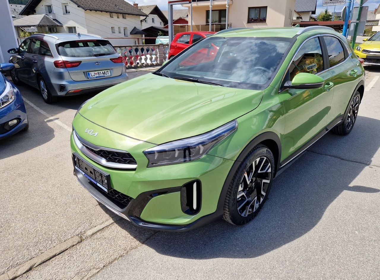 Zunanja slika - KIA XCeed - 1.0 T-GDi EX Way - 3