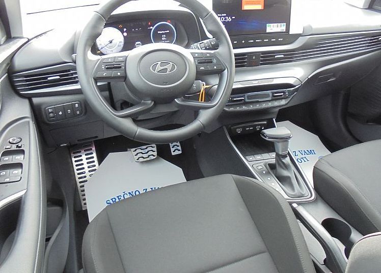 Zunanja slika - Hyundai Bayon - 1.0 T-GDI 90 PREMIUM DCT°RADAR°TWO-TONE° ZALOGA - 7