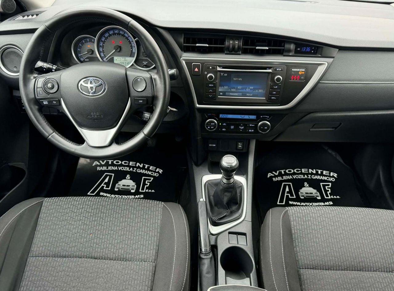 Zunanja slika - Toyota Auris - 1.4 D-PANORAMA-LIZING ZA TUJCE-TEMPOMAT-... - 9