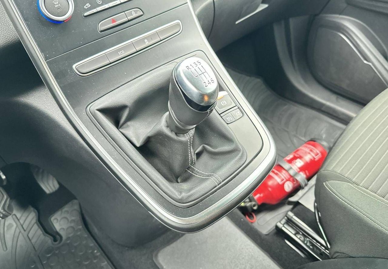 Zunanja slika - Renault Scénic - Grand Scenic Grand  TCe 140 Techno LED-KAMERA-MRTVI.KOT - 15