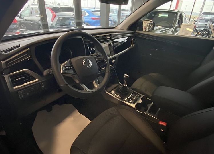 Zunanja slika - SsangYong Korando - 1.5 T-GDI Smart 4WD M T - 8