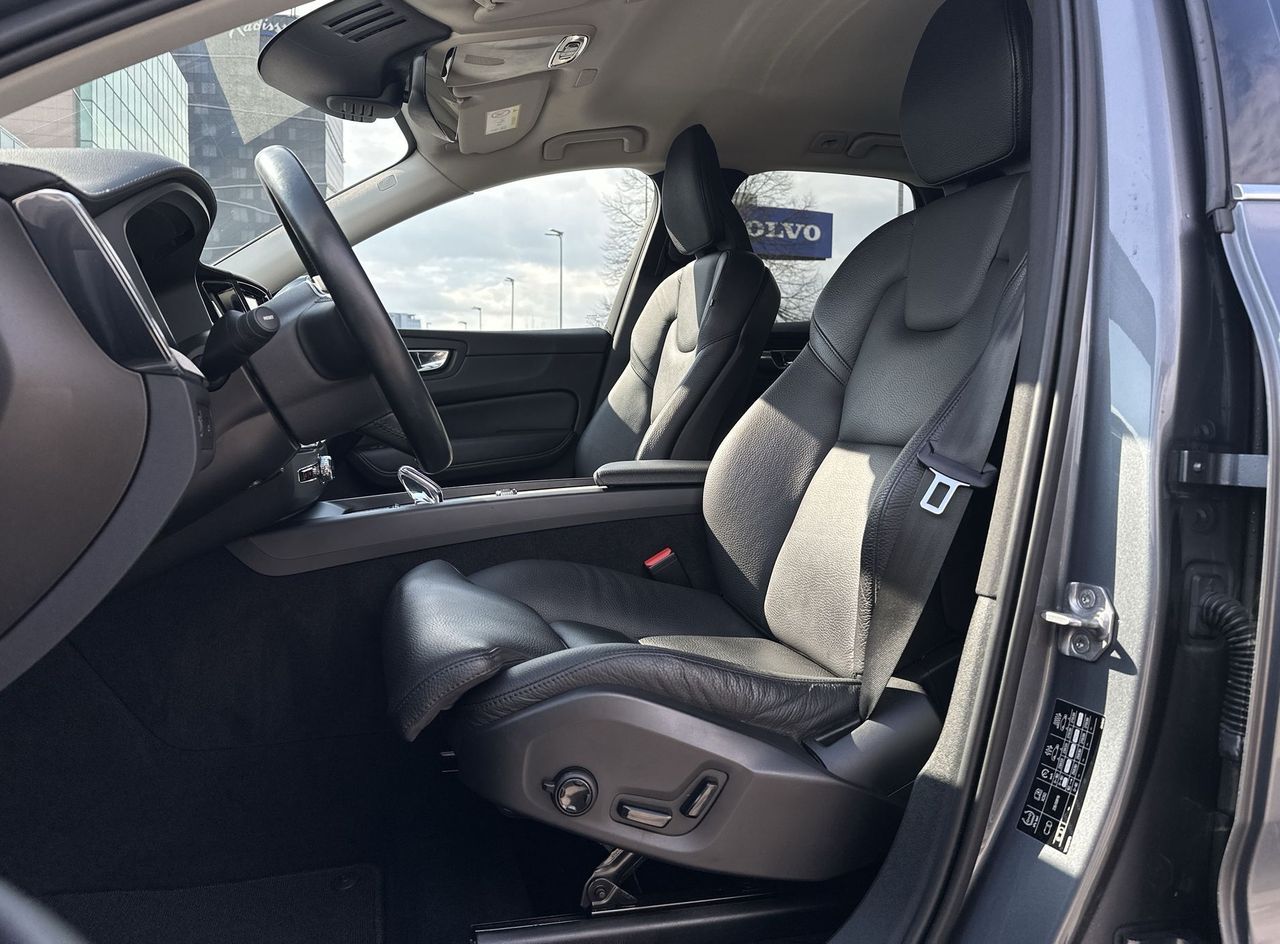 Zunanja slika - Volvo XC60 - B4 D AUT Inscription AWD - 10