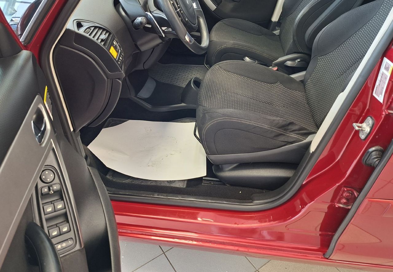 Zunanja slika - Citroën C4 Grand Picasso - Exclusive HDi 110 7 sedežev-LED-NAVI-PDC- - 13