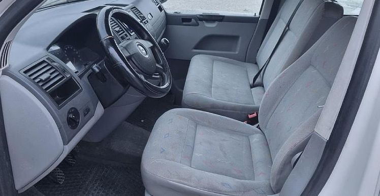 Zunanja slika - VW Transporter - 2.5 TDI   8+1 - 7