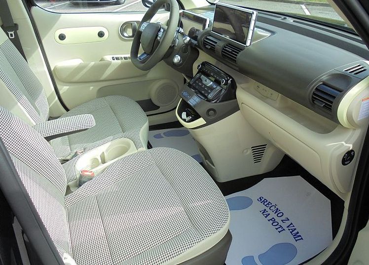 Zunanja slika - Hyundai Inster - 84kW 49kWh PREMIUM˘17 alu° Winter ° ZALOGA ° - 10