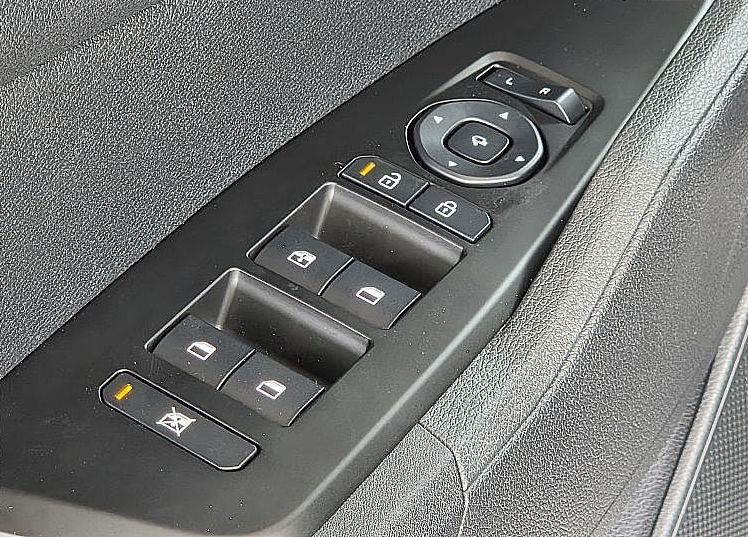 Zunanja slika - KIA Sportage - 1.6 T-GDi LX Fresh NAJVEČJA ZALOGA NA GORENJSKEM - 10