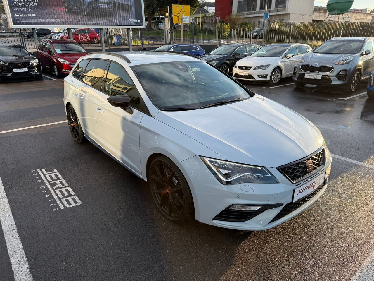 Zunanja slika - Seat Leon - 2.0 TSI 221KW DSG CUPRA ST 4WD - 8