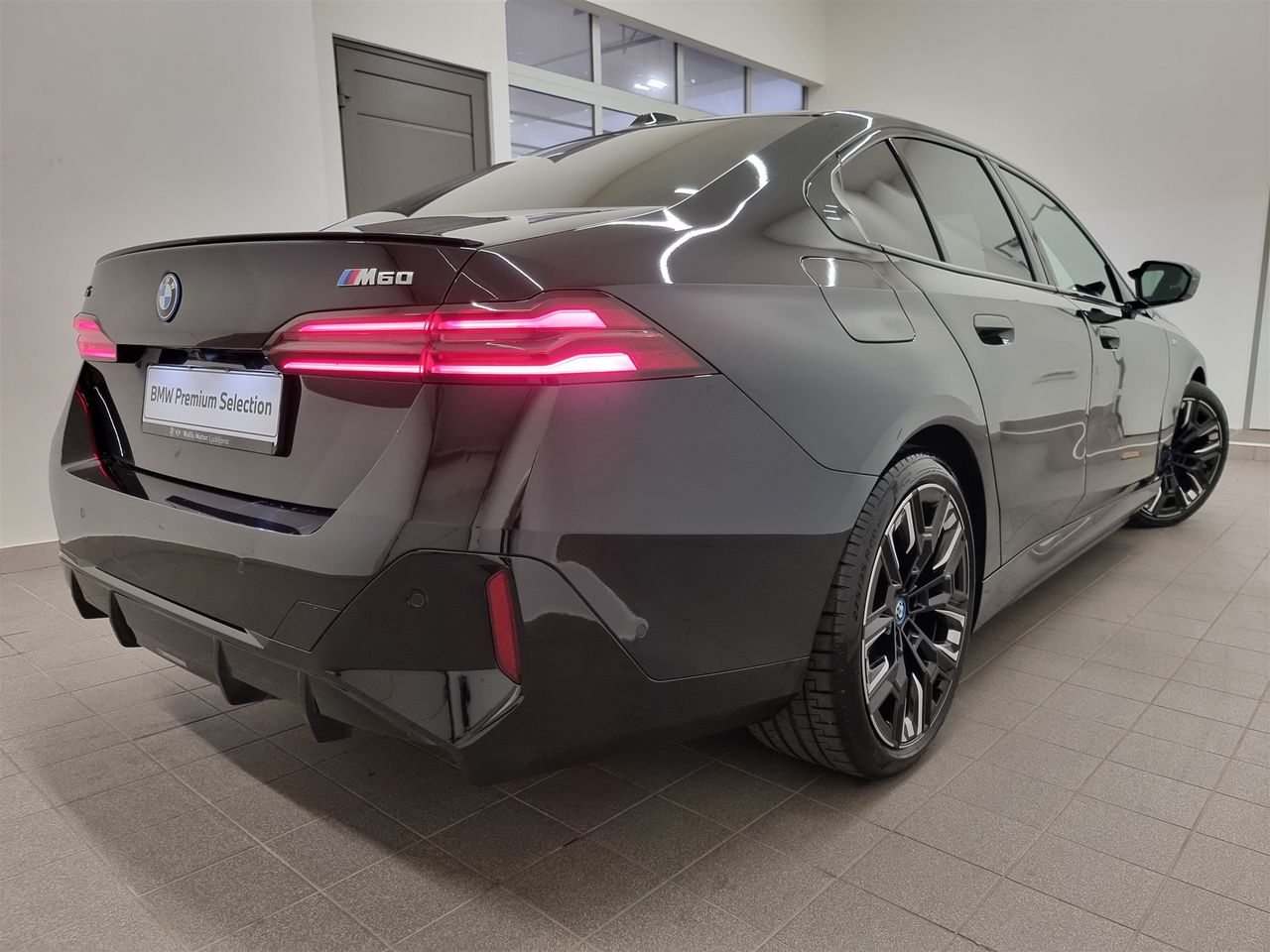 Zunanja slika - BMW i5 - M60 xDrive Limuzina - 2