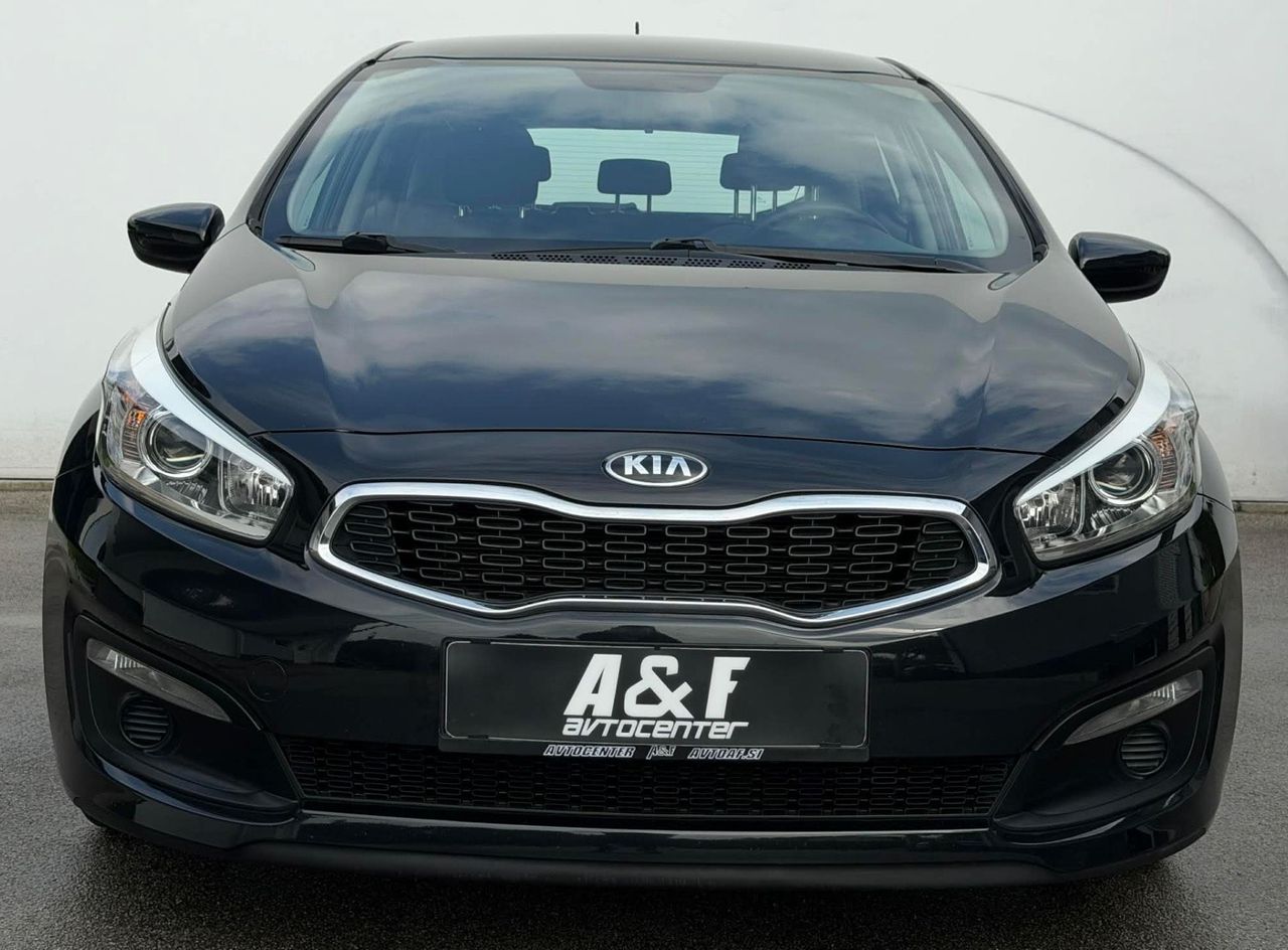 Zunanja slika - KIA Ceed - 1.4 CVVT-134.000km-KREDIT BREZ POLOGA-ODLIČEN- - 2