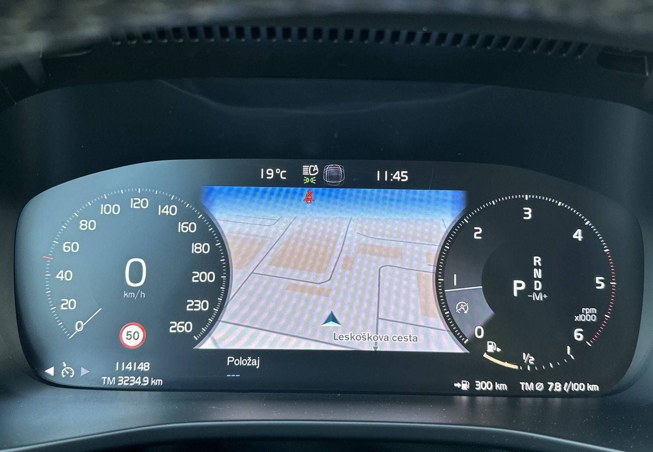 Zunanja slika - Volvo XC40 - D3 Momentum Avt... - 15