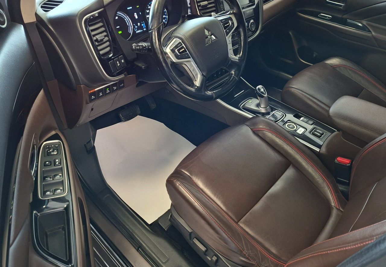 Zunanja slika - Mitsubishi Outlander - PHEV 4WD 2.0 Instyle Navi+ Avt.-SLO-ODLIČEN- - 7