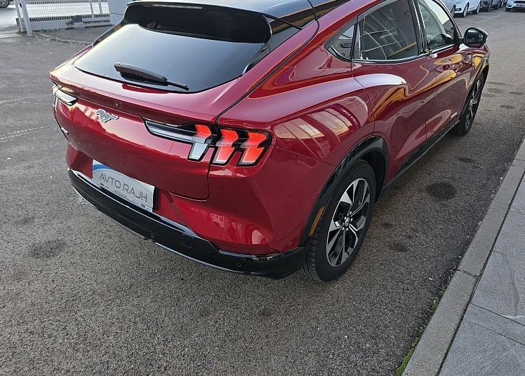 Zunanja slika - Ford Mustang Mach-e - 76kWh 198kW samodejni AWD - SLO -jamstvo - 5