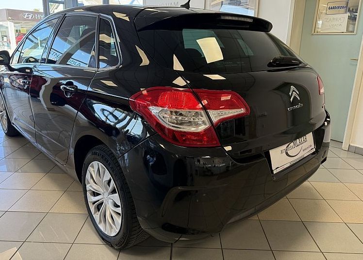 Zunanja slika - Citroën C4 - Seduction VTi 95 BVM -HITRI KREDIT- - 4