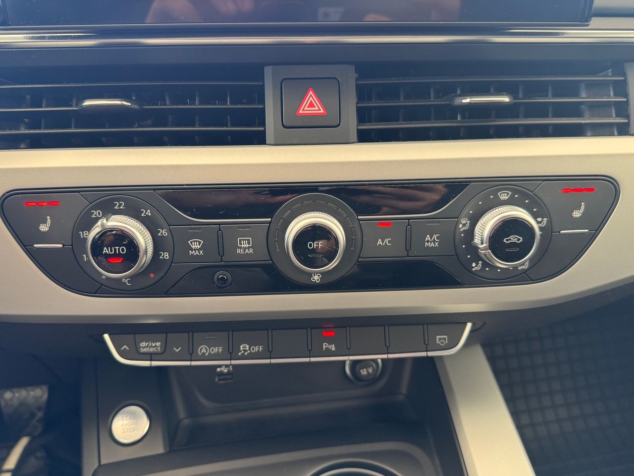 Notranja slika - Audi A4 - Audi - 11