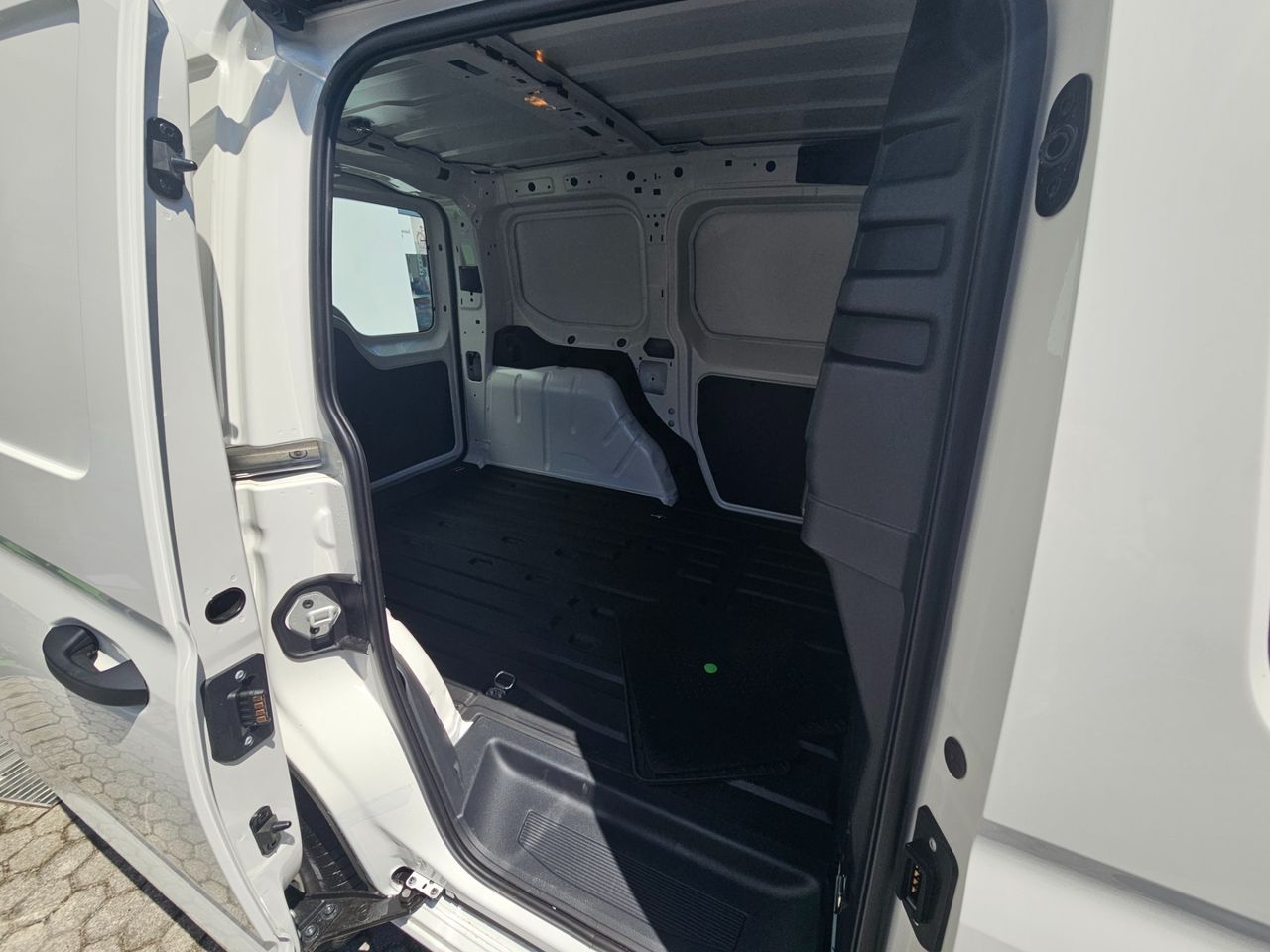 Zunanja slika - VW Caddy - Cargo 2.0 TDI - 9