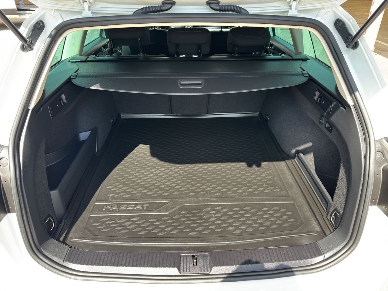 Zunanja slika - VW Passat - 2,0 TDI BMT Comfortline DSG - 19