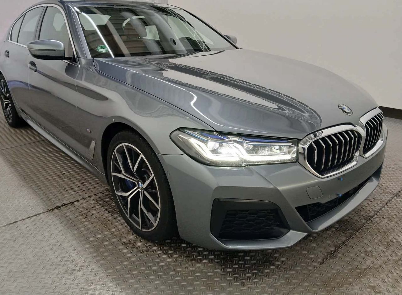 Zunanja slika - BMW Serija 5 - : 530d MPAKET LASER PANO KAMERA RADAR MEMORY TOP - 2