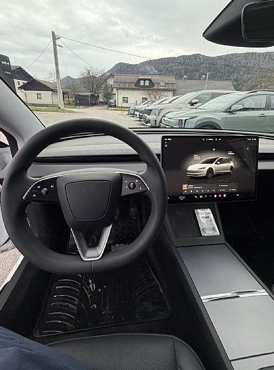 Zunanja slika - Tesla Model 3 - Long Range All-Wheel Drive - 8