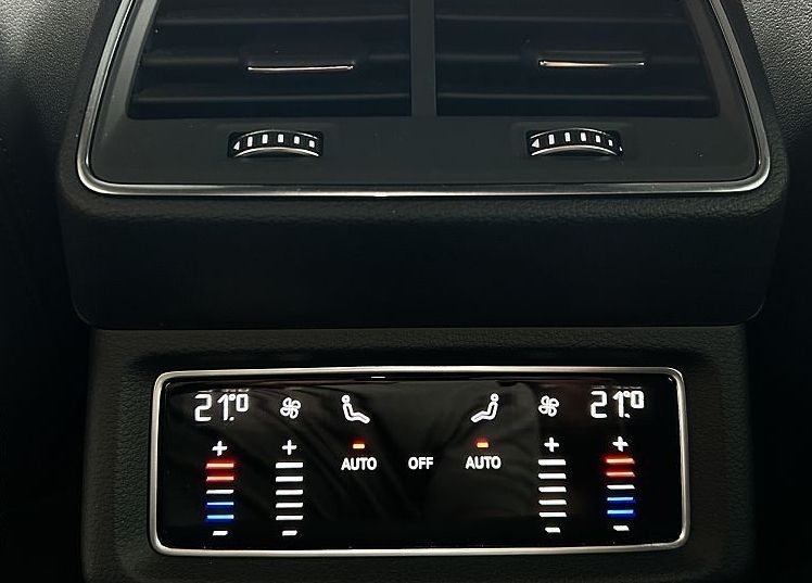 Zunanja slika - Audi e-tron - Sportback 55 quattro SLO - BOGATA OPREMA - 11