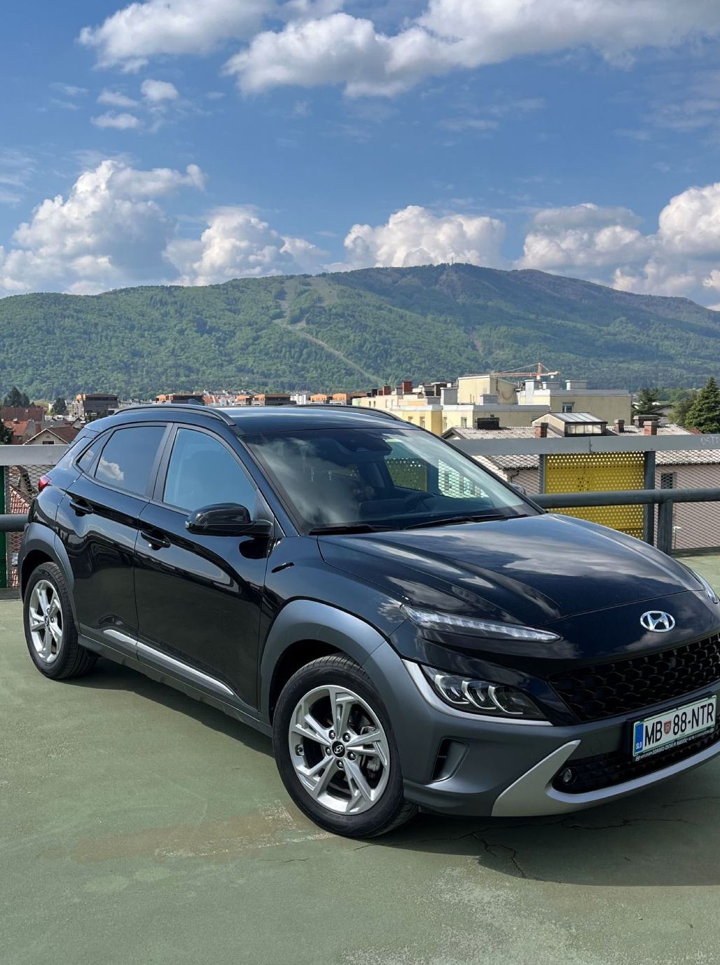 Zunanja slika - Hyundai Kona - 1.0 T-GDI 120 Premium LED.NAVI.KAMERA.OGR.SEDEŽ - 1