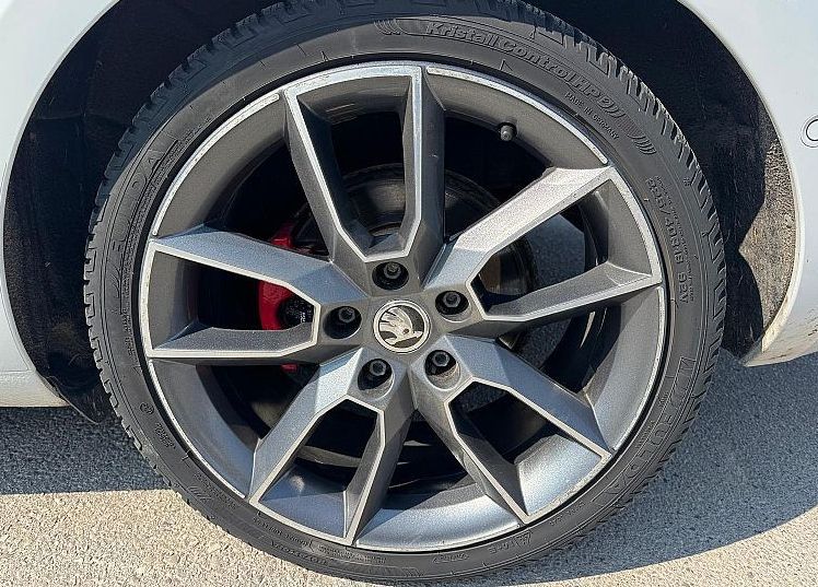 Zunanja slika - Škoda Octavia - RS 2.0 TDI 184ks °PANORAMA° °18-COL° - 12