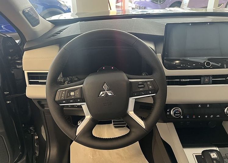 Zunanja slika - Mitsubishi Outlander - 2.4 PHEV INSTYLE NA ZALOGI - 11
