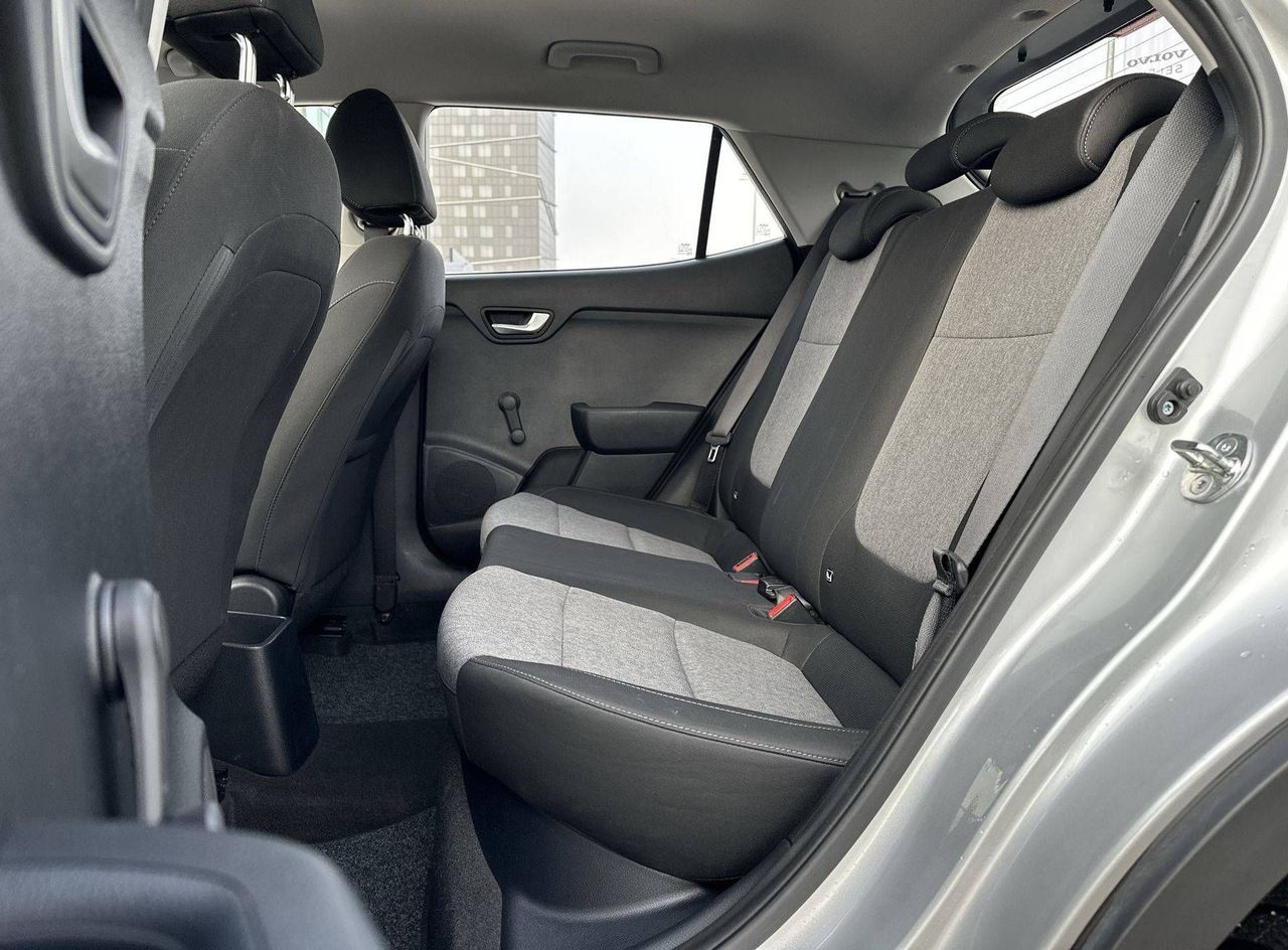 Zunanja slika - KIA Stonic - 1.2 DPI  LX Fun M T - 19