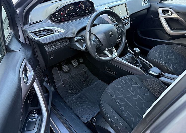 Zunanja slika - Peugeot 2008 - 1.2 PureTech 82 ACTIVE 1.LASTNIK-SLOVENSKI - 7