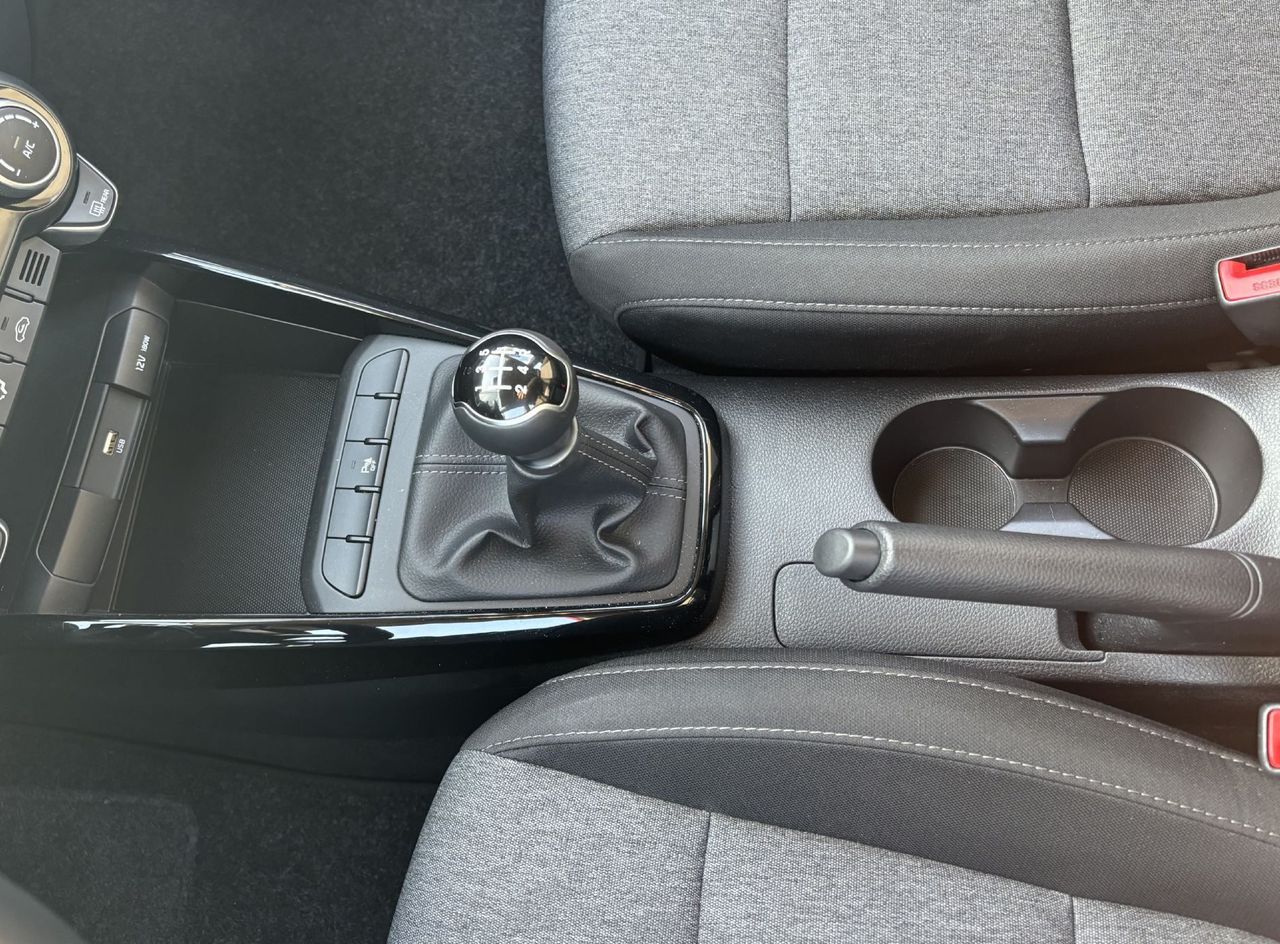 Zunanja slika - KIA Stonic - 1.2 DPI 57.9 kW  79 KM  LX Urban+ M T - 13