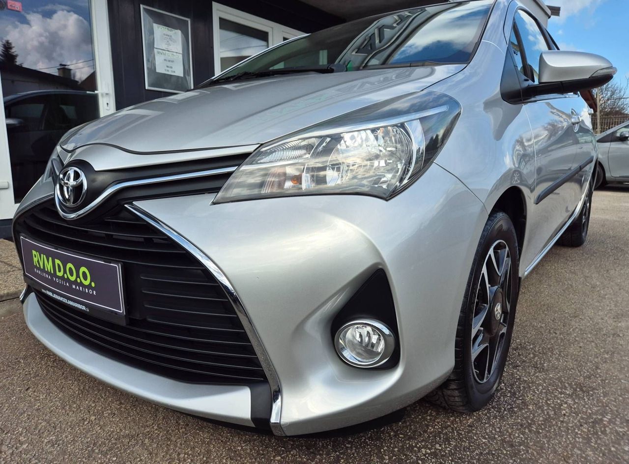 Zunanja slika - Toyota Yaris - 1.33°SLO°1.LAST°KAMERA°BLUETOOTH°ALU°SAMO 93.000KM - 2