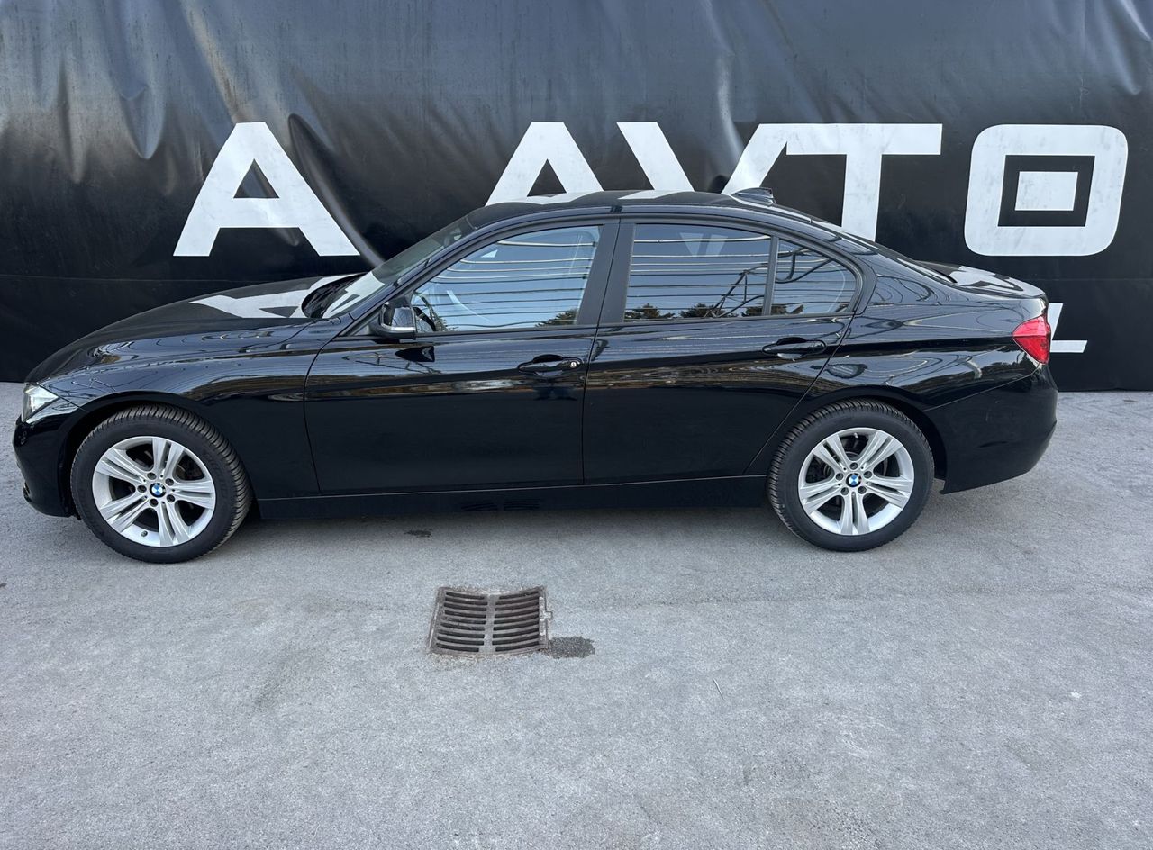 Zunanja slika - BMW Serija 3 - : 318i Advantage-NAVI-GRE.SEDEŽEV-2xPDC-TEMPOMAT-17C - 4