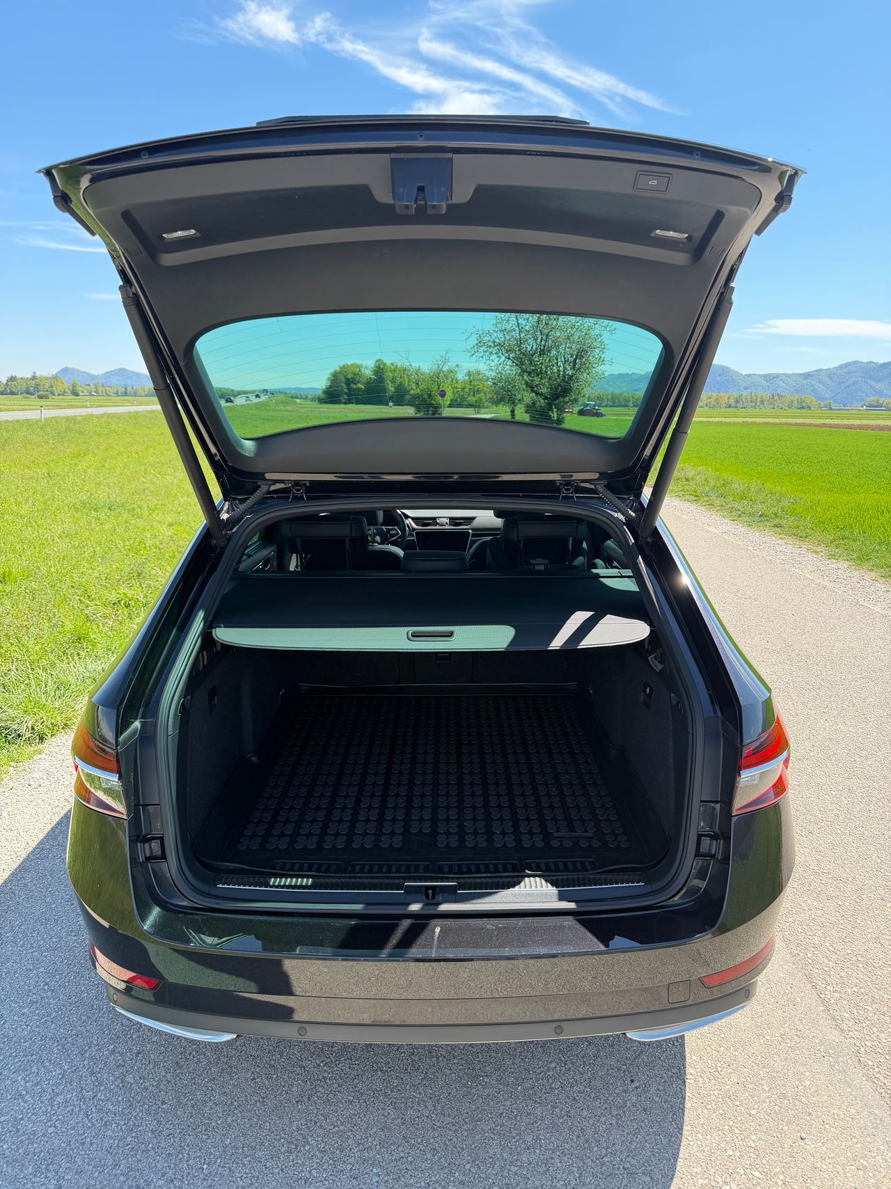 Zunanja slika - Škoda Superb - Combi 1,5 TSI L&K DSG - 6