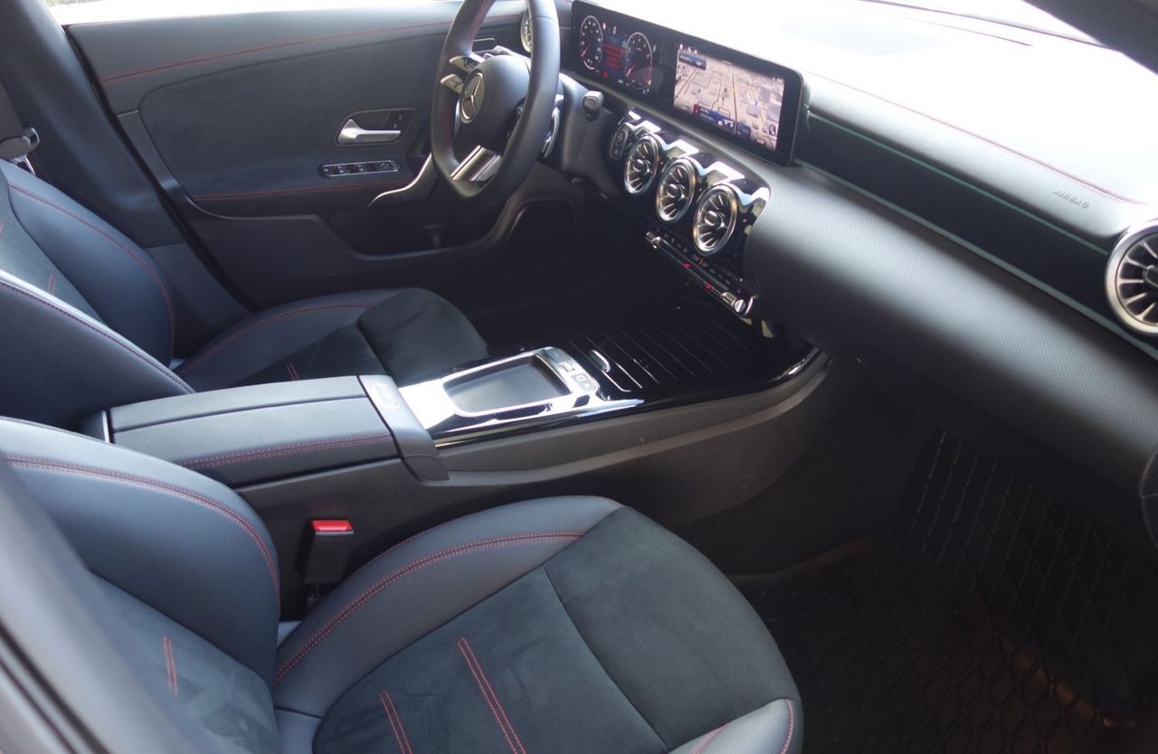 Zunanja slika - Mercedes-Benz CLA-Razred - CLA Shooting Brake CLA 200 Shooting Brake AMG Line Avt. - 10