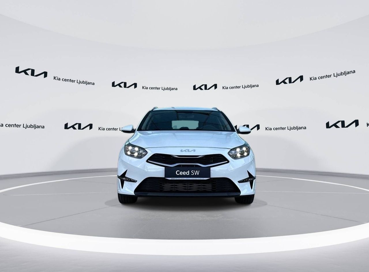 Zunanja slika - KIA Ceed - SW 1.5 T-GDI LX Champion+ ISG - 2