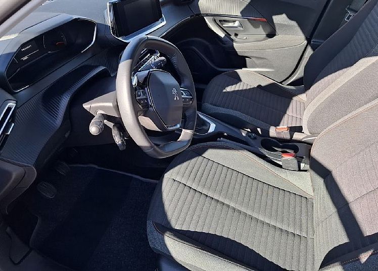 Zunanja slika - Peugeot 2008 - 1.2 100KM - samo 59.996 kilometrov - servisna zg. - 5