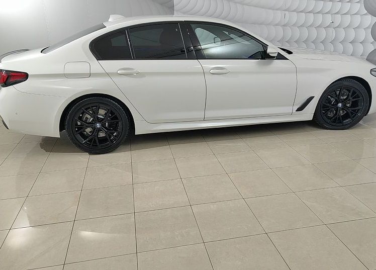 Zunanja slika - BMW Serija 5 - : LIMO-520d-190KM-M-PAKET-KAMERA-LED-COCKPIT-HARMAN- - 2