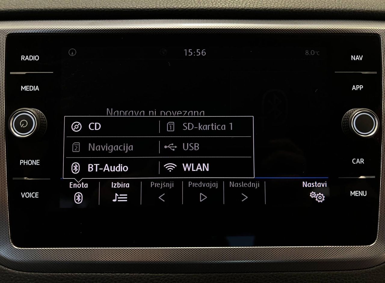 Zunanja slika - VW Golf - Sportsvan 1.0 TSI-JAMSTVO-SERVISIRAN-OBROK ŽE OD 160€ - 14