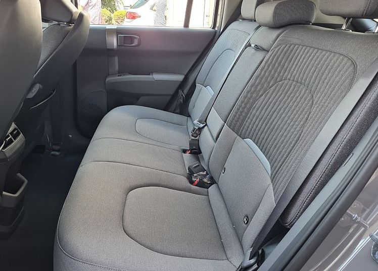 Zunanja slika - KIA EV3 - 58.3 kWh baterija. 150 kW  204 KM  Star - 11