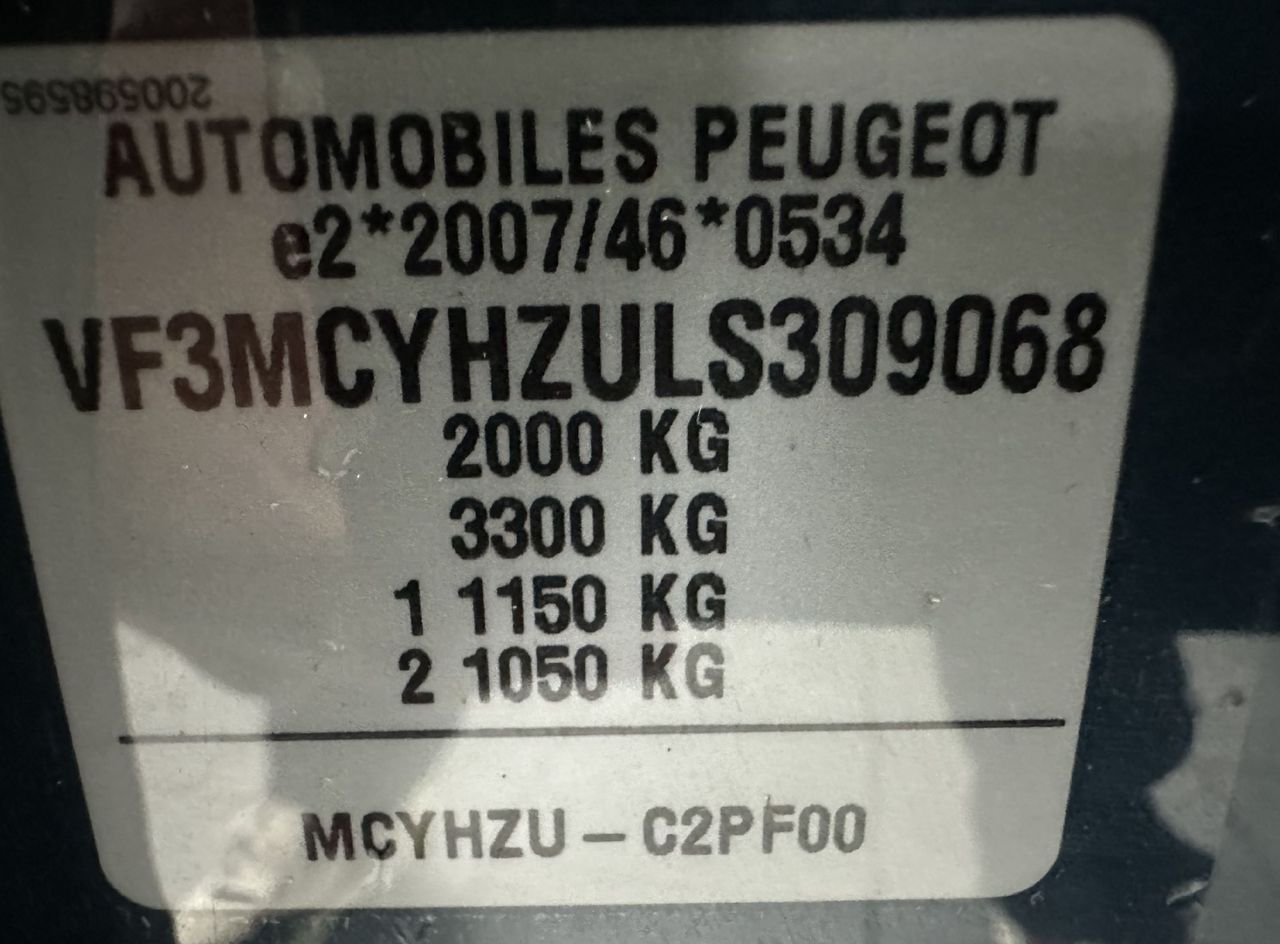 Zunanja slika - Peugeot 3008 - 1.5 BlueHDi 130 EAT8 Allure Pack.KAMERA.LED.NAVI - 18
