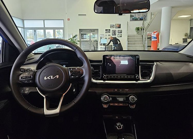 Zunanja slika - KIA Stonic - 1.2 DPI 57.9 kW  79 KM  LX Urban+ M T. VEČ BARV - 8