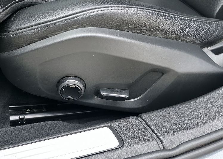 Zunanja slika - Volvo V60 - D4 AUT Inscription - 11