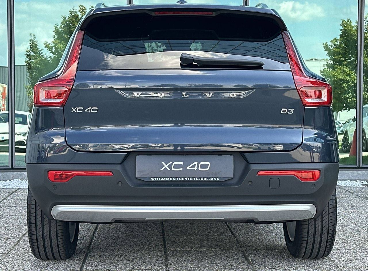 Zunanja slika - Volvo XC40 - B3P Core Avt. - 6