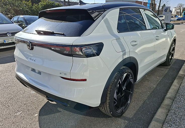 Zunanja slika - VW T-Roc - 1.5 eTSI R-line DSG 110  150 - 5