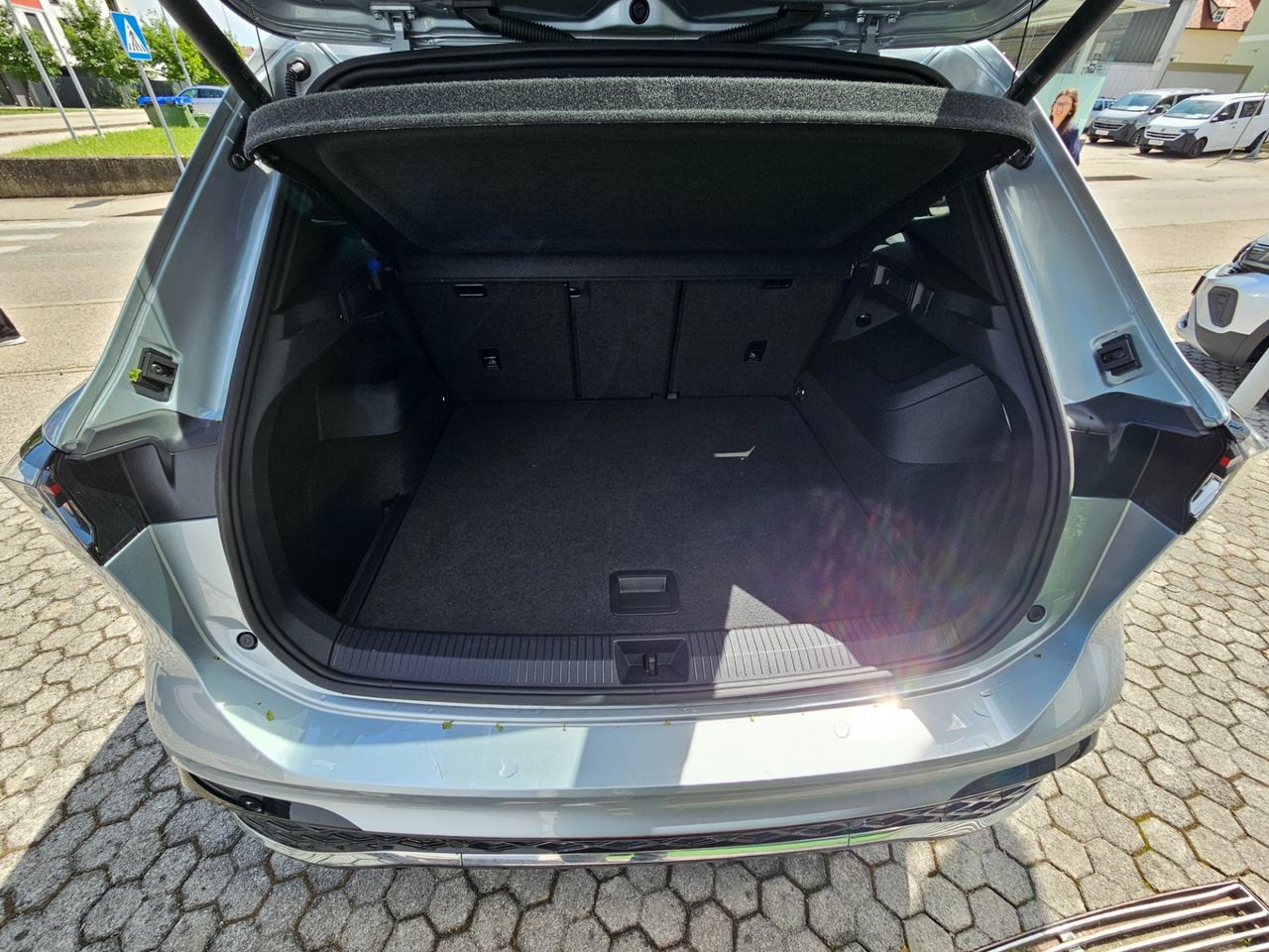 Zunanja slika - VW Tiguan - 1.5 eTSI 4Joy DSG - 6